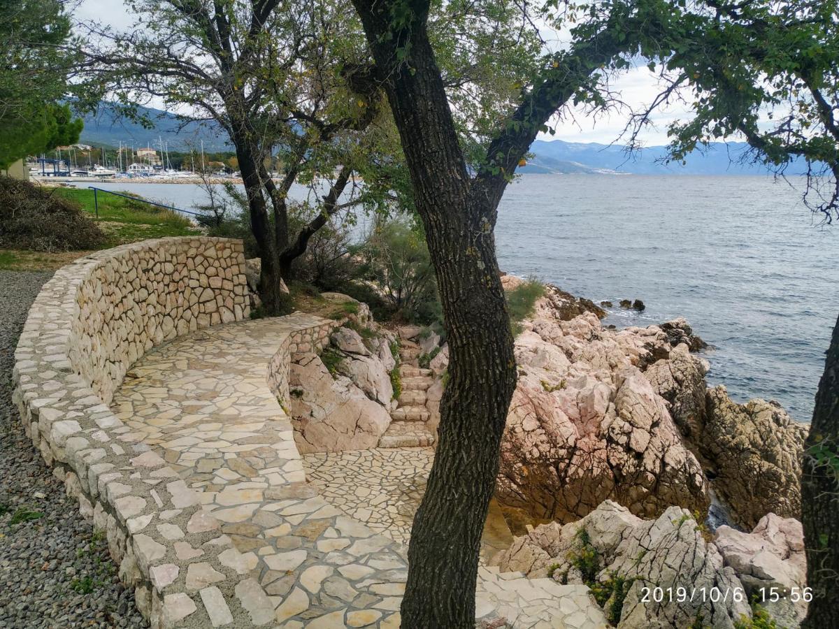 Apartments Maricic 200 Meters From The Beach Новий Винодольський Екстер'єр фото